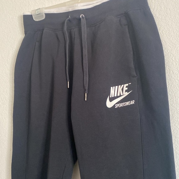 Nike Black High Rise Dropped-Crotch Jogger Pants Size S - Picture 2 of 6